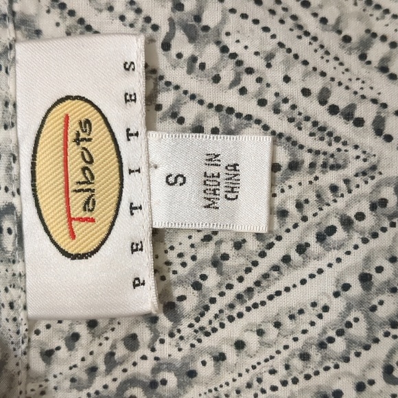 TALBOTS Petites Top Size S - Picture 2 of 6